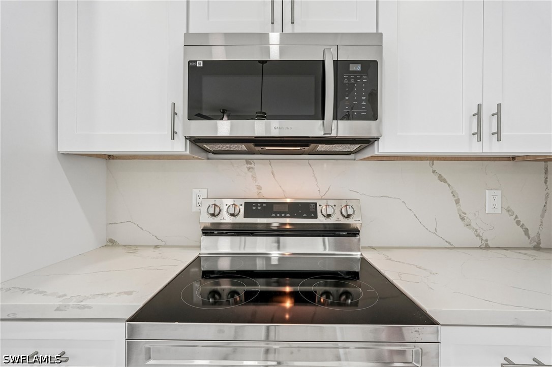 3 Bed SingleFamilyResidence for Sale in Port Charlotte, photo 3