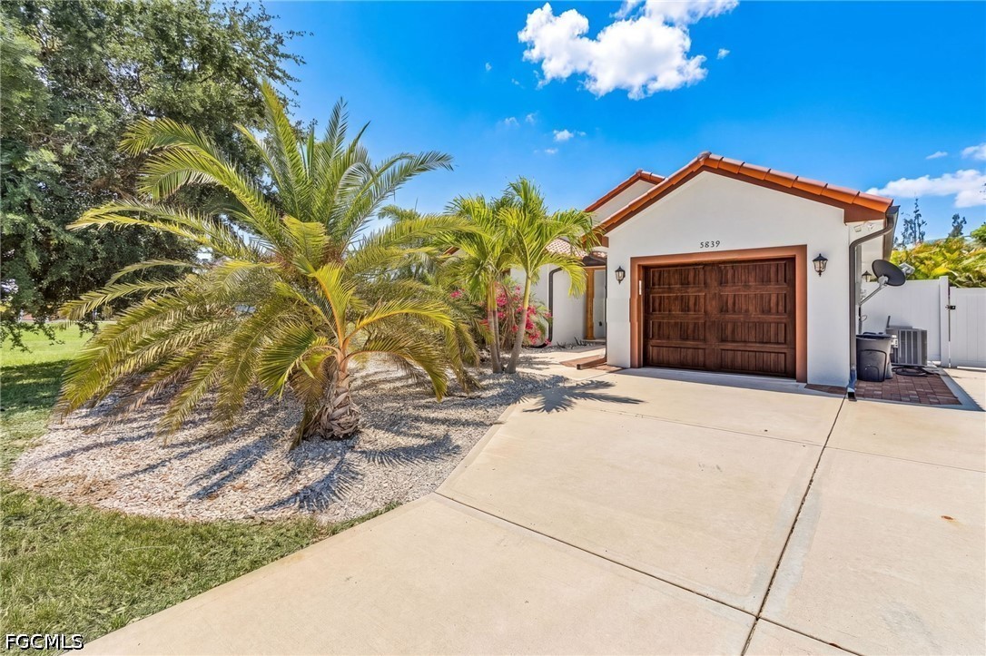 2 Bed Pool Home for Sale in Pine Island Ridge, FL, $399,000 — photo 3