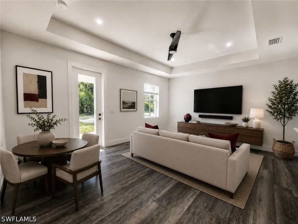 3 Bed SingleFamilyResidence for Sale in Lehigh Acres, photo 3