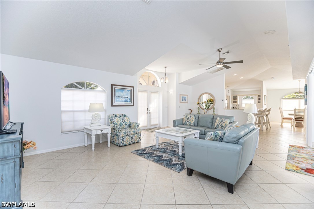 3 Bed Pool Home for Sale in Briarwood, photo 3