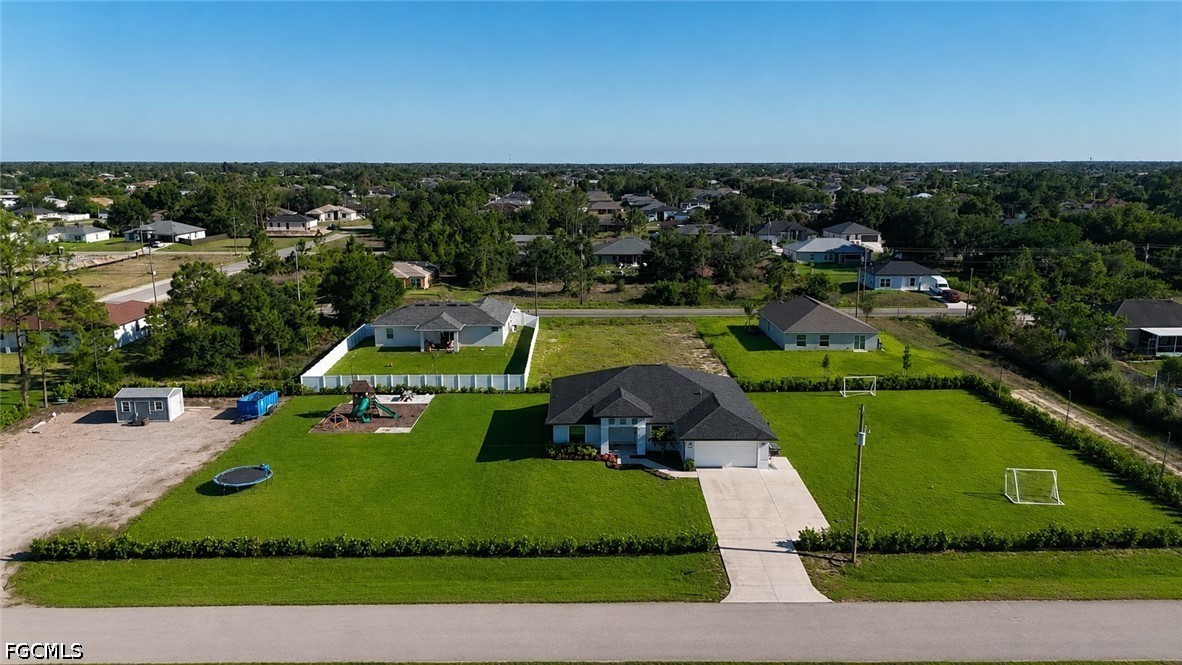 4 Bed SingleFamilyResidence for Sale in Lehigh Acres, photo 3