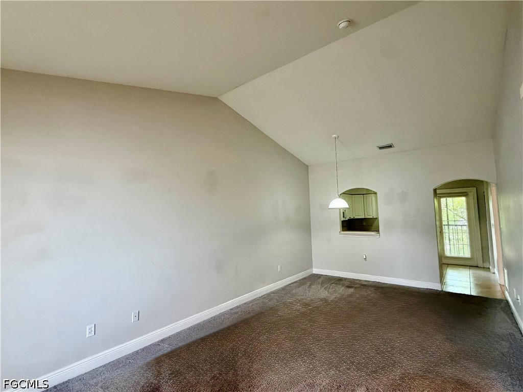 2 Bed Condominium for Sale in Fort Myers, photo 3