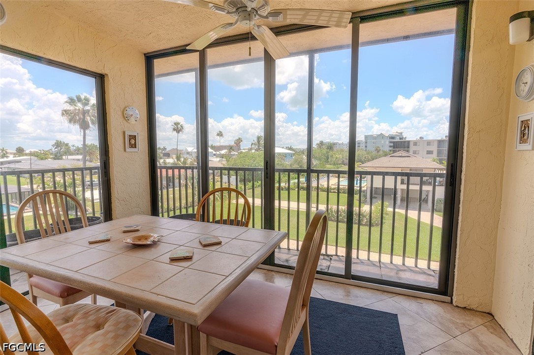 2 Bed Condominium for Sale in Fort Myers Beach, FL, $299,000 — photo 3