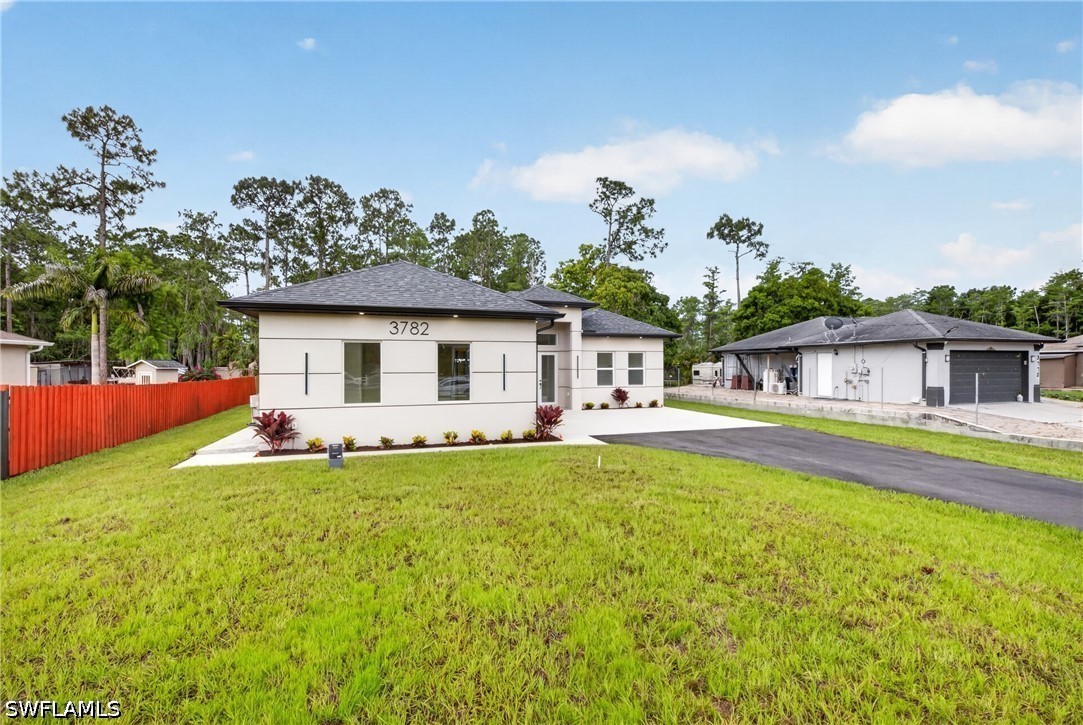 4 Bed SingleFamilyResidence for Sale in Naples, photo 3