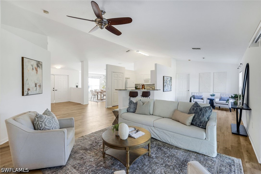 3 Bed SingleFamilyResidence for Sale in Cape Coral, photo 3