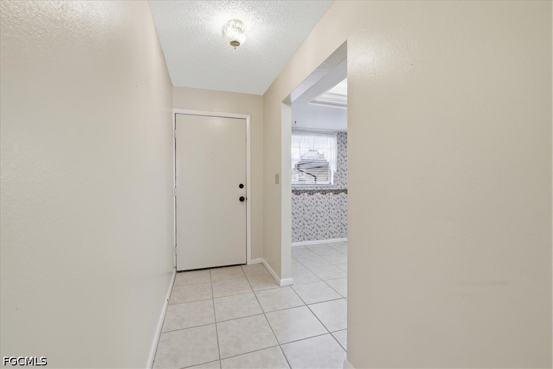 2 Bed Condominium for Sale in Fort Myers, photo 3