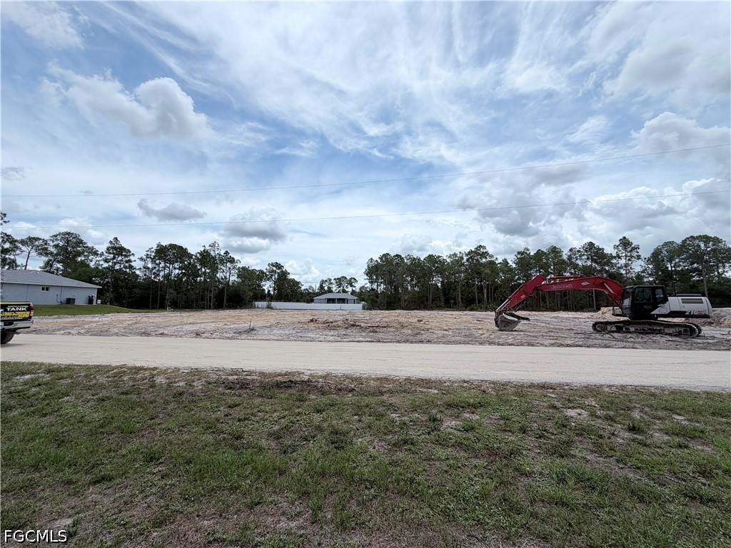 Residential for Sale in Lehigh Acres, FL, $32,000 — photo 3