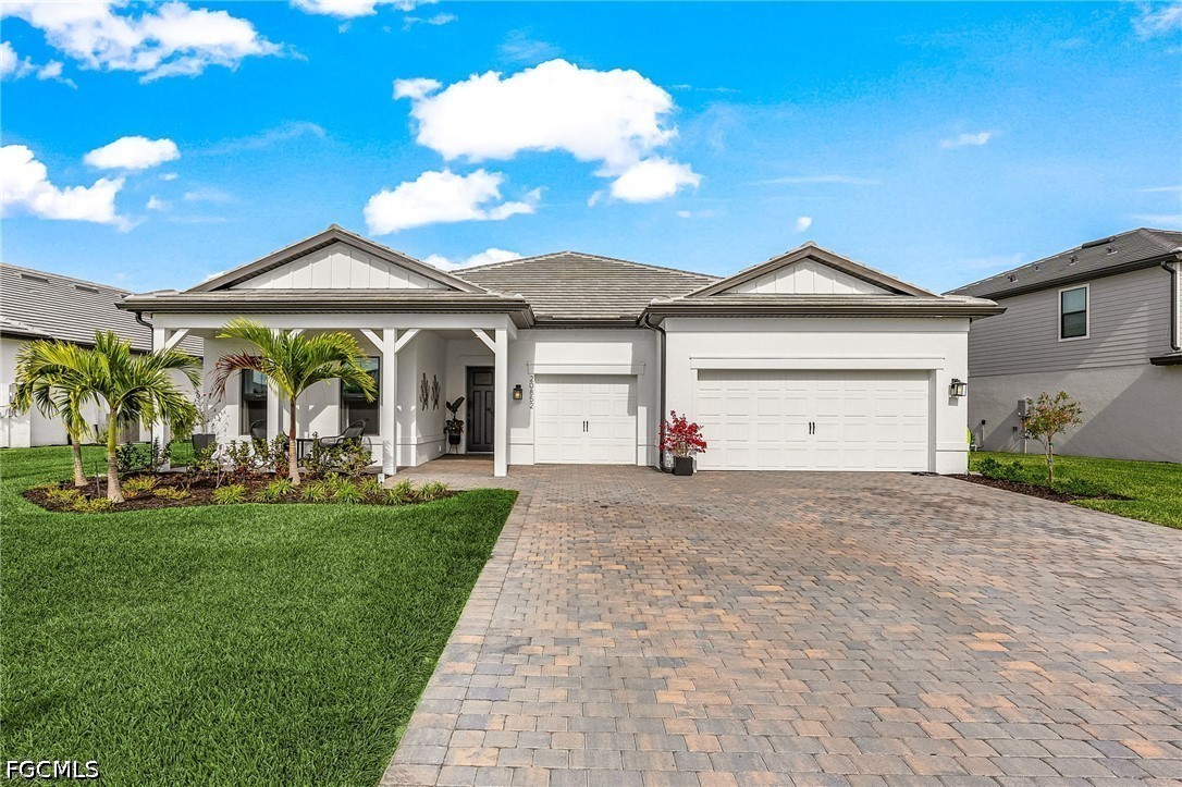 4 Bed Pool Home for Sale in Verdana Village, FL — photo 3