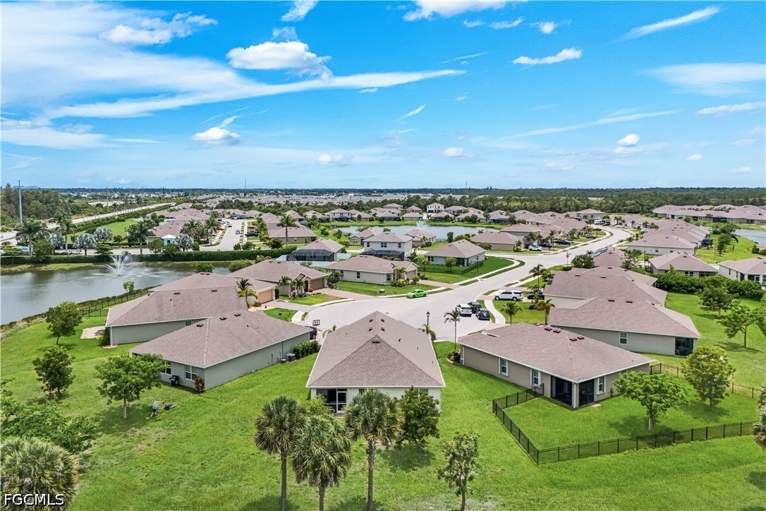 4 Bed SingleFamilyResidence for Sale in Entrada, FL — photo 3