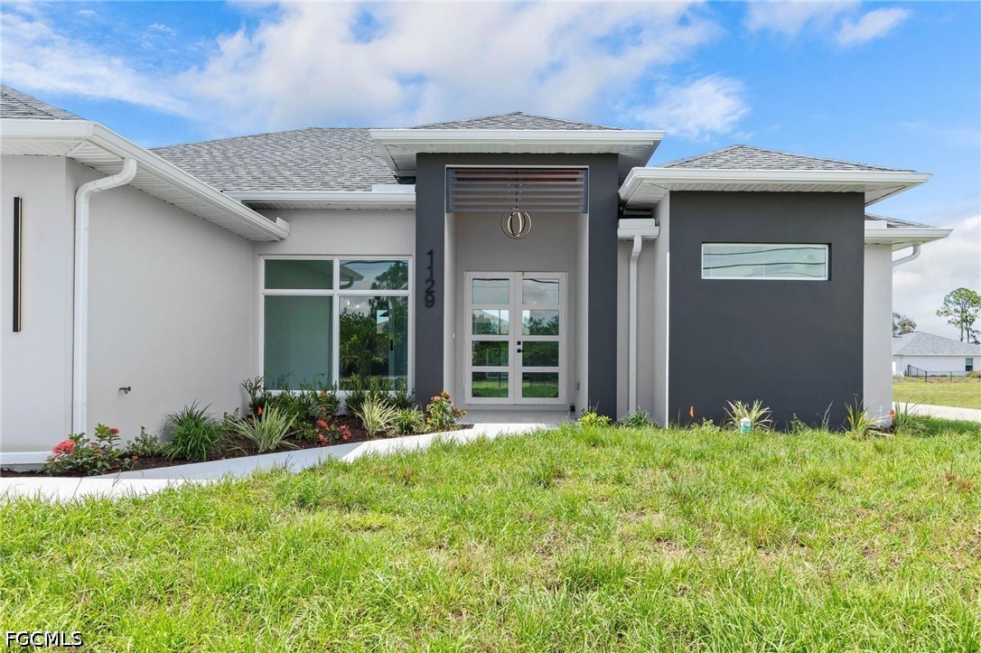 3 Bed SingleFamilyResidence for Sale in Cape Coral, FL — photo 3