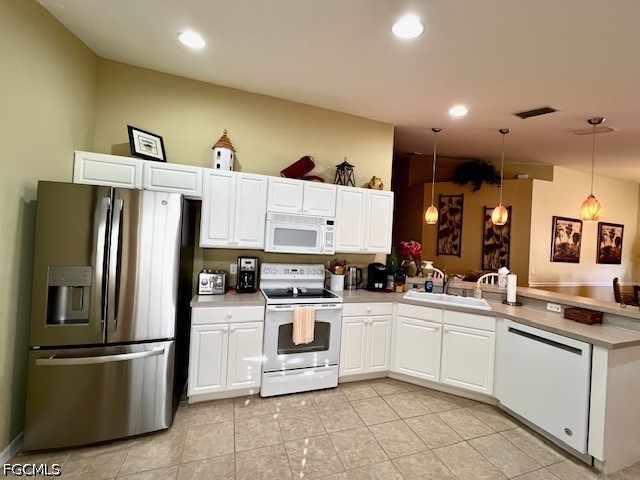 2 Bed Waterfront Home for Sale in Mill Run, photo 3