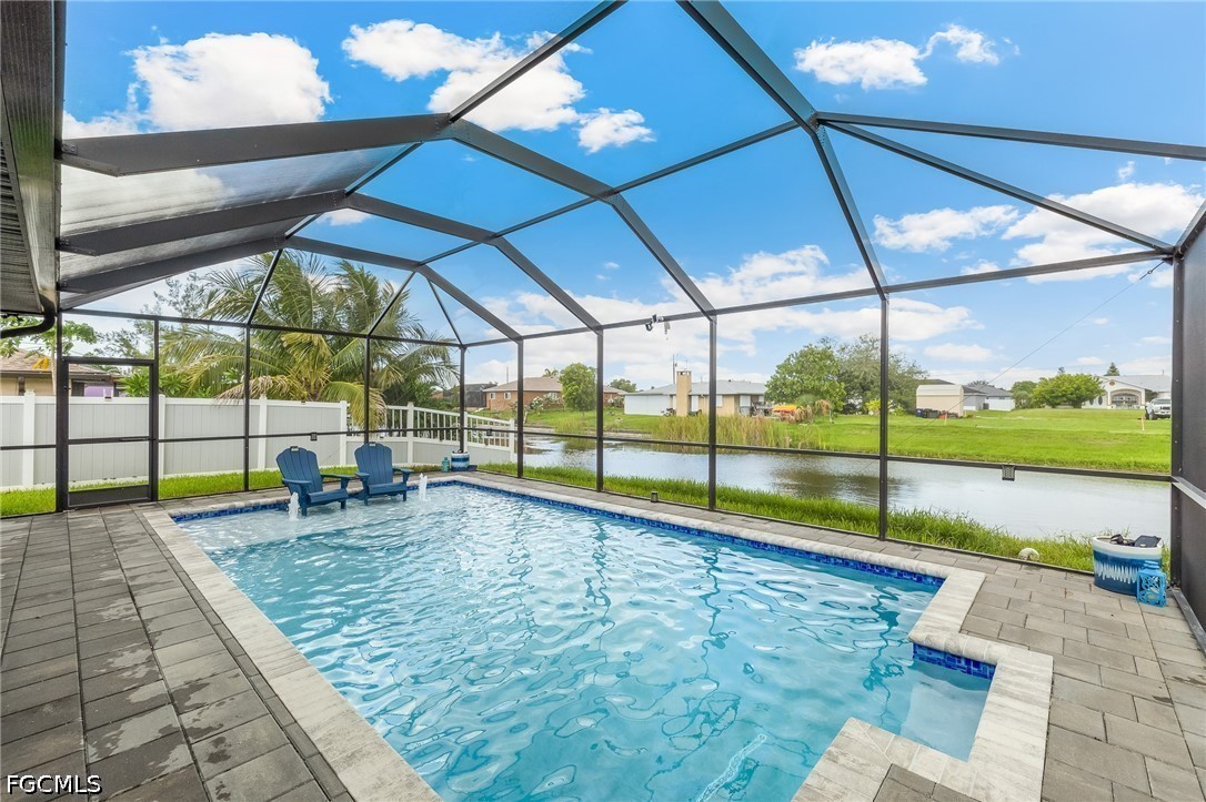 3 Bed Pool Home for Sale in Cape Coral, photo 3
