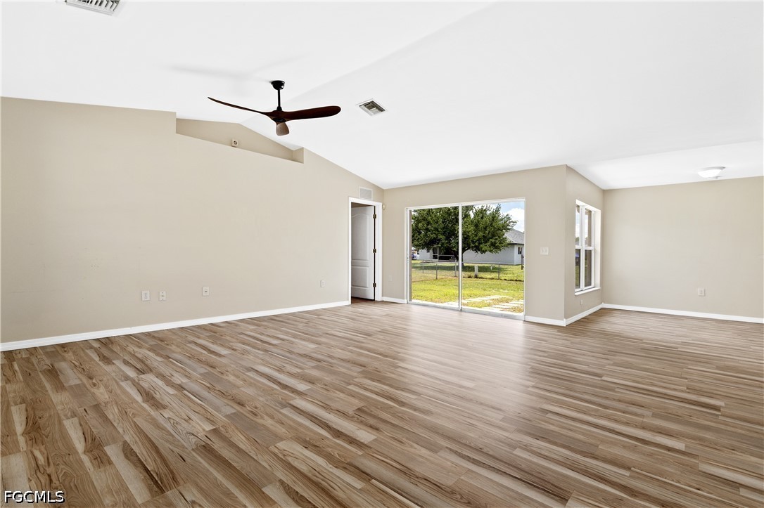 3 Bed SingleFamilyResidence for Sale in Cape Coral, FL — photo 3