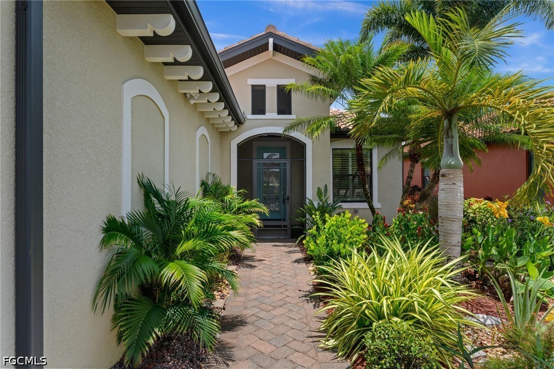3 Bed Pool Home for Sale in Hampton Park, photo 3