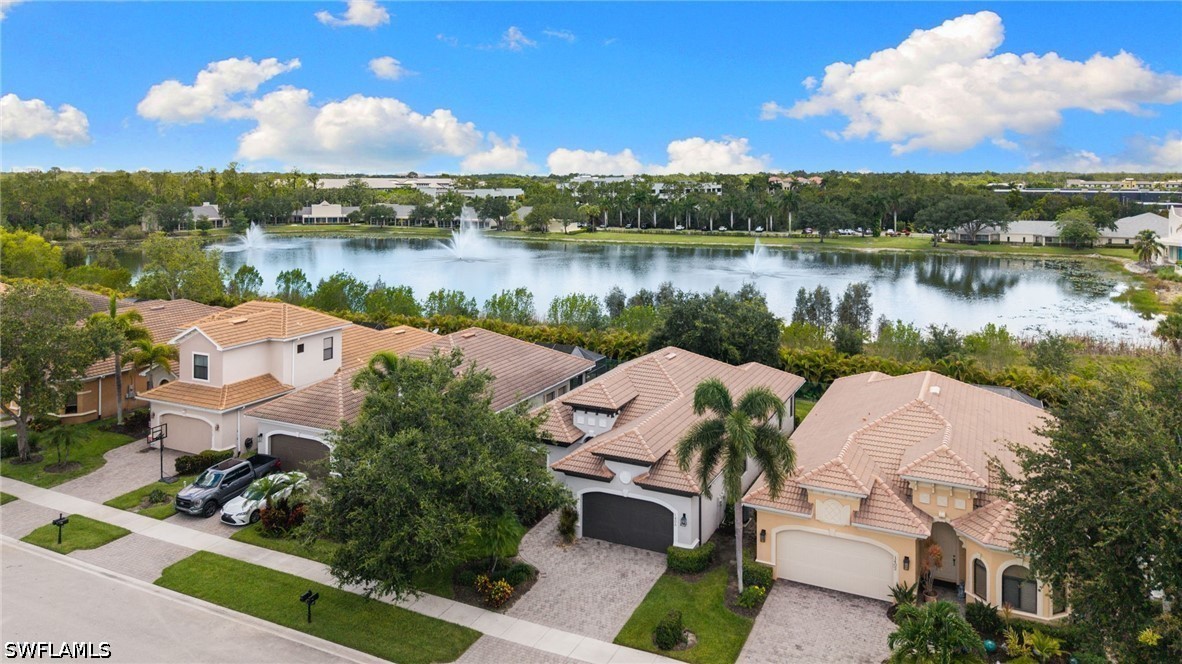 3 Bed SingleFamilyResidence for Sale in Naples, photo 3