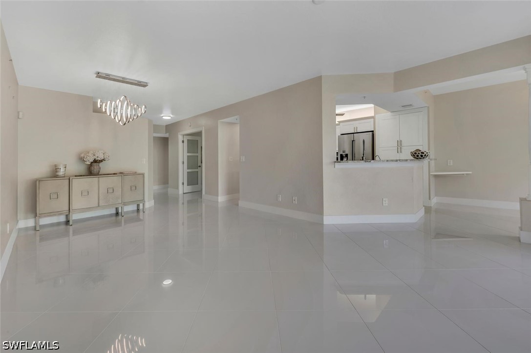 3 Bed Condominium for Sale in Calusa Bay South, photo 3