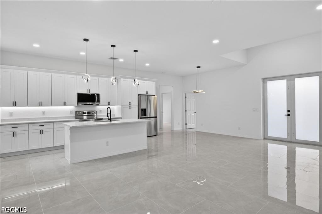 3 Bed SingleFamilyResidence for Sale in Lehigh Acres, FL — photo 3
