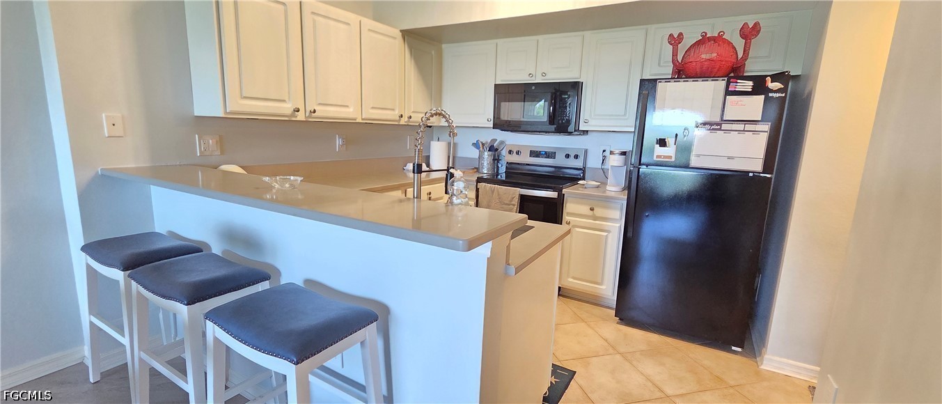 3 Bed Waterfront Home for Sale in Fort Myers, photo 3