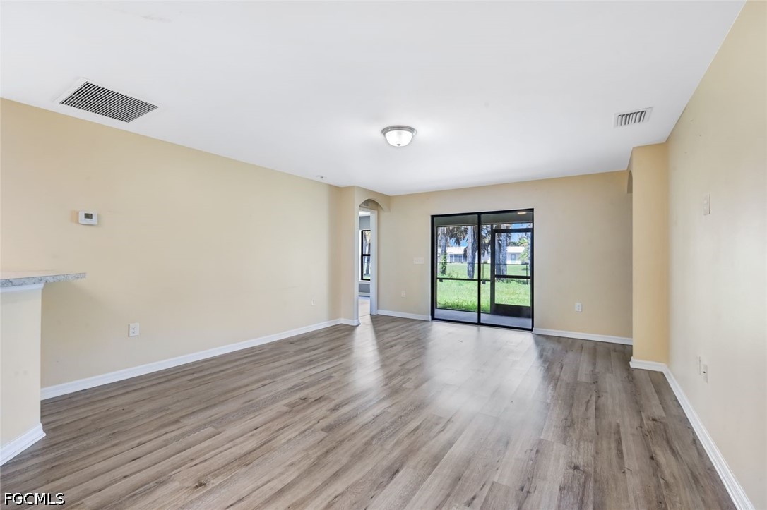 3 Bed SingleFamilyResidence for Sale in Lehigh Acres, photo 3
