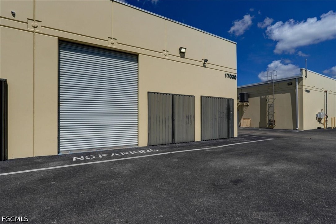 Warehouse for Sale in Fort Myers, FL — photo 3