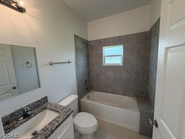 2 Bed SingleFamilyResidence for Sale in Lehigh Acres, FL — photo 3