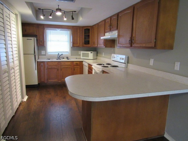 2 Bed Condominium for Sale in Forest Village, FL, $119,000 — photo 3