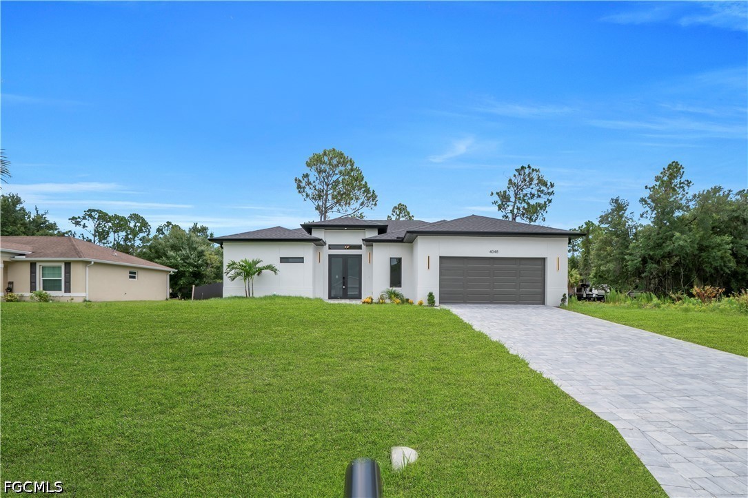3 Bed Pool Home for Sale in Port Charlotte, photo 3