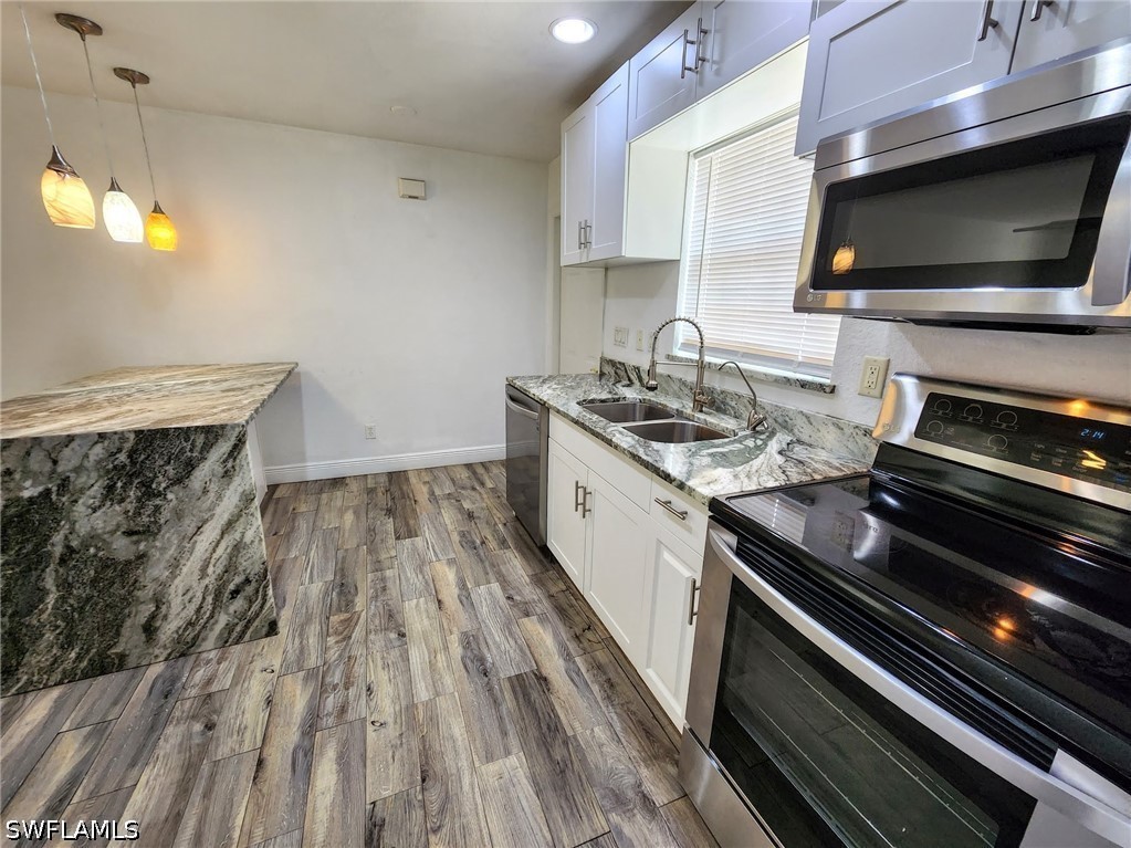 3 Bed SingleFamilyResidence for Sale in Oak Crest Villas, photo 3