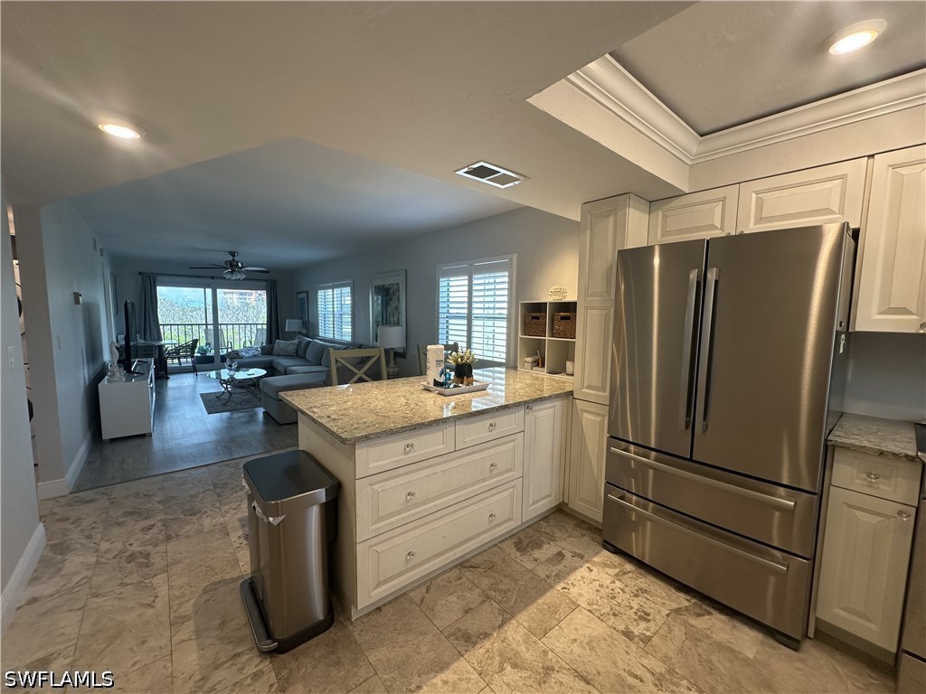 2 Bed Condominium for Sale in Fort Myers Beach, photo 3