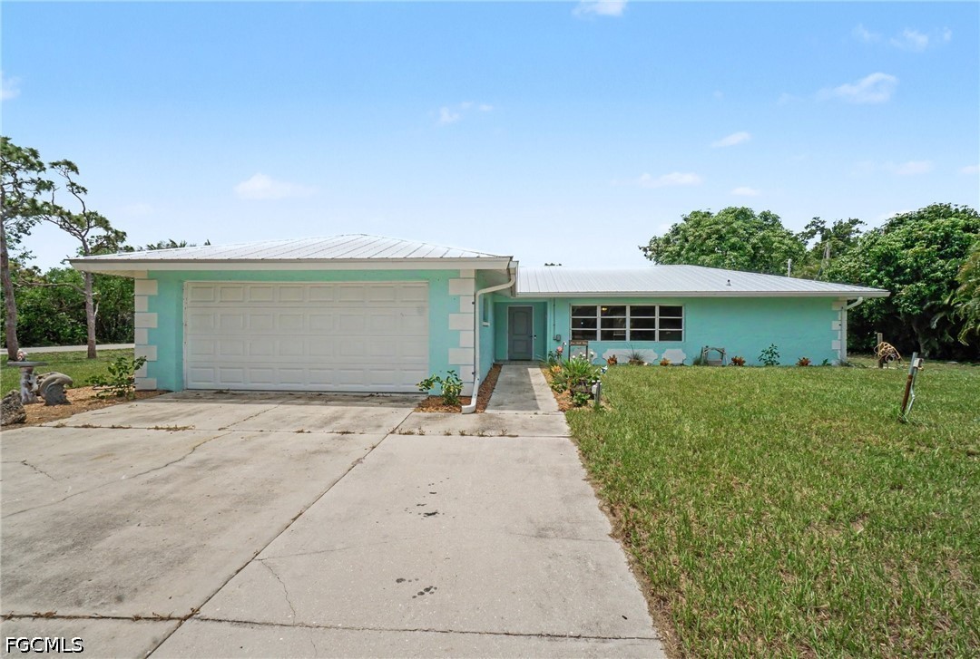 3 Bed SingleFamilyResidence for Sale in Bokeelia, photo 3