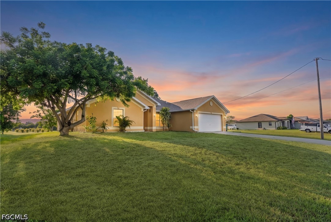 4 Bed SingleFamilyResidence for Sale in Cape Coral, photo 3