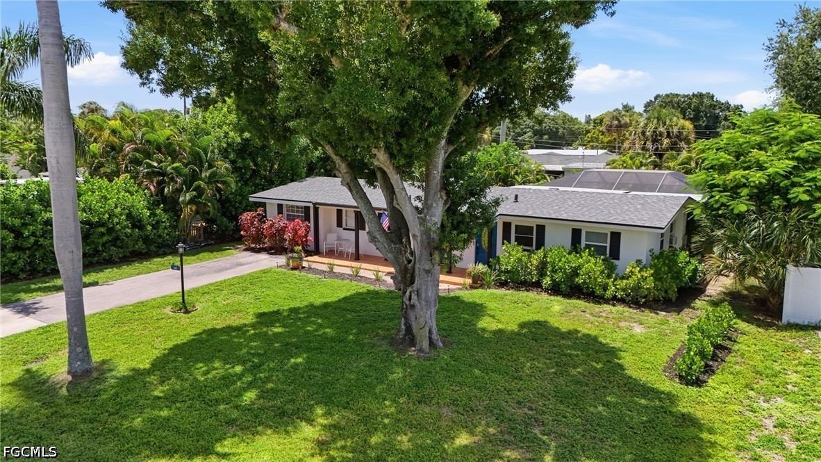 3 Bed Pool Home for Sale in Palmlee Park, photo 3