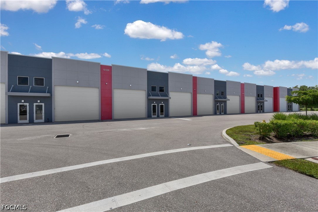 Office for Sale in Fort Myers, FL, $300,000 — photo 3