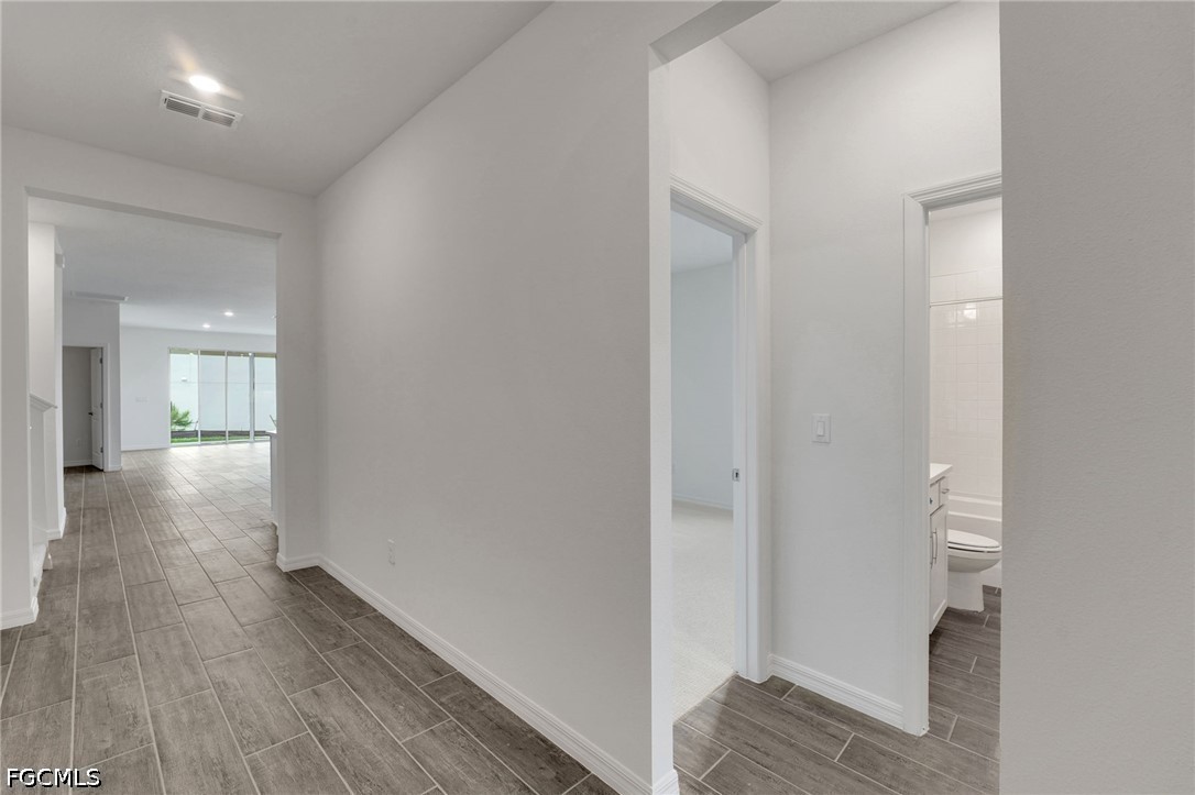 4 Bed SingleFamilyResidence for Sale in Turnleaf, photo 3
