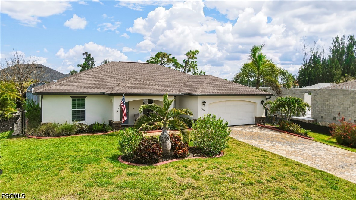 4 Bed SingleFamilyResidence for Sale in Cape Coral, FL — photo 3