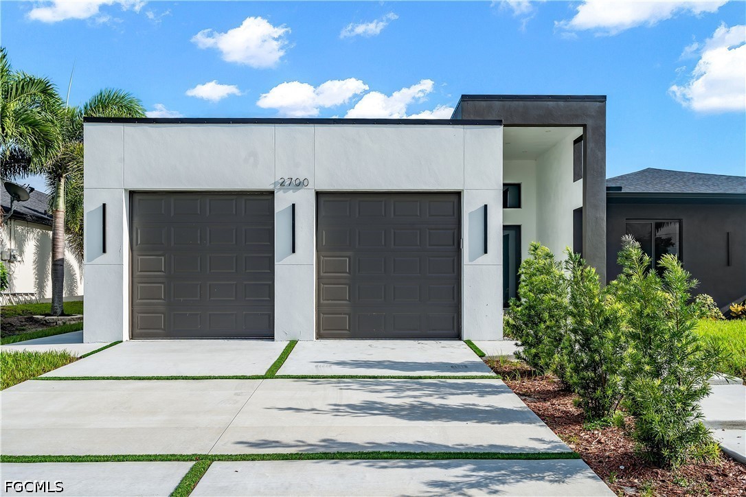 3 Bed SingleFamilyResidence for Sale in Cape Coral, FL — photo 3