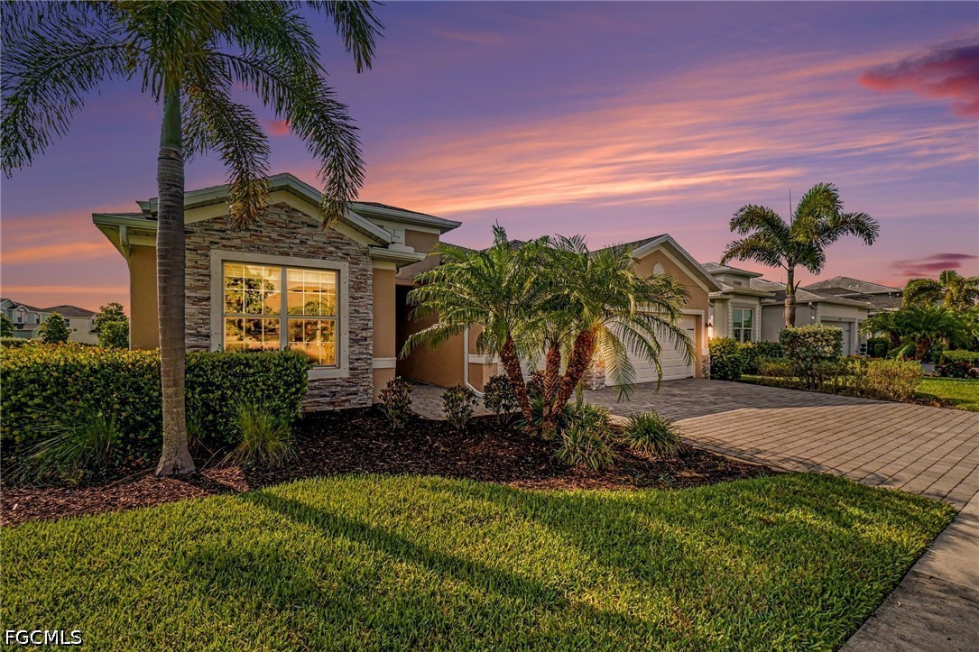 3 Bed SingleFamilyResidence for Sale in Trails Edge, FL — photo 3