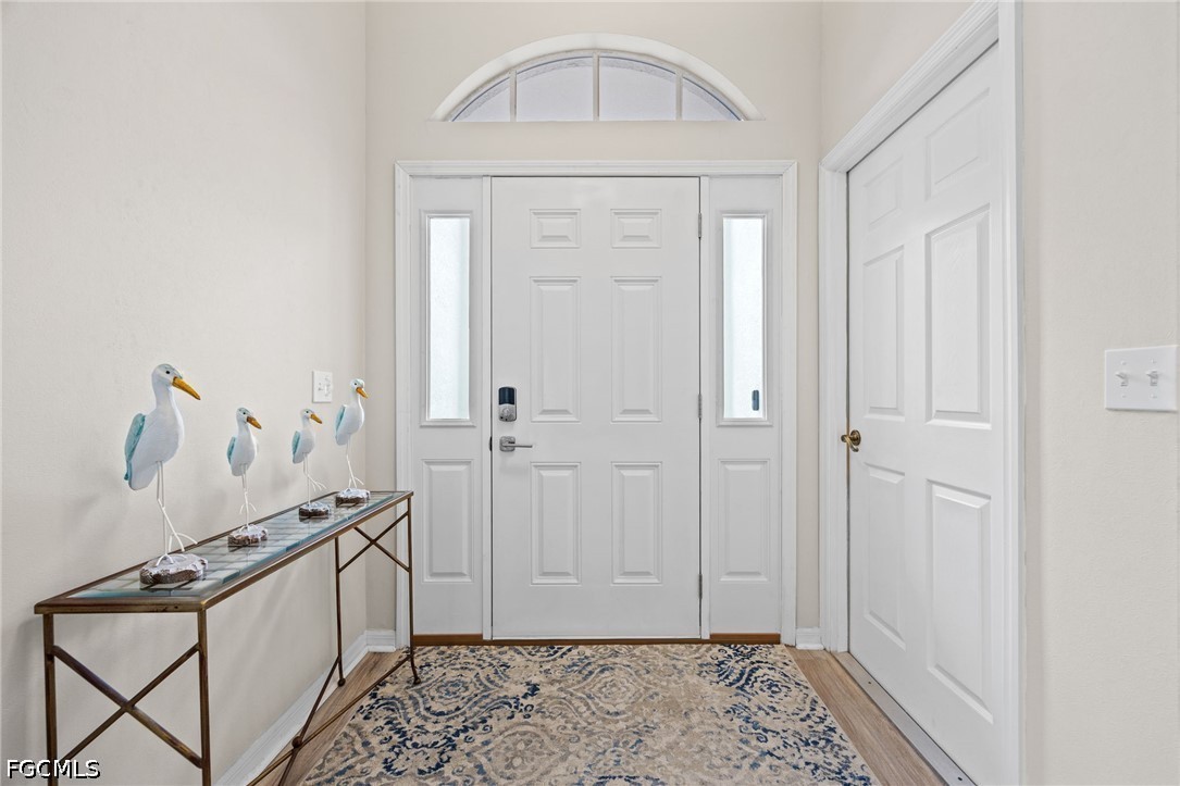 2 Bed SingleFamilyResidence for Sale in North Fort Myers, FL — photo 3