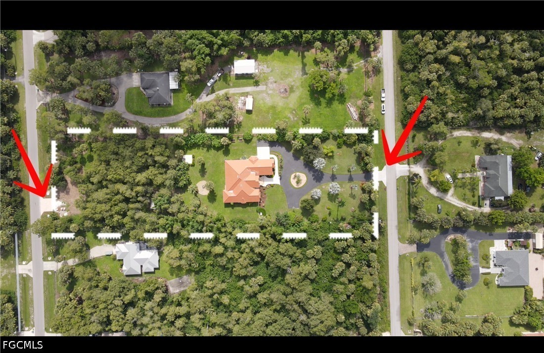 5 Bed SingleFamilyResidence for Sale in Naples, FL — photo 3