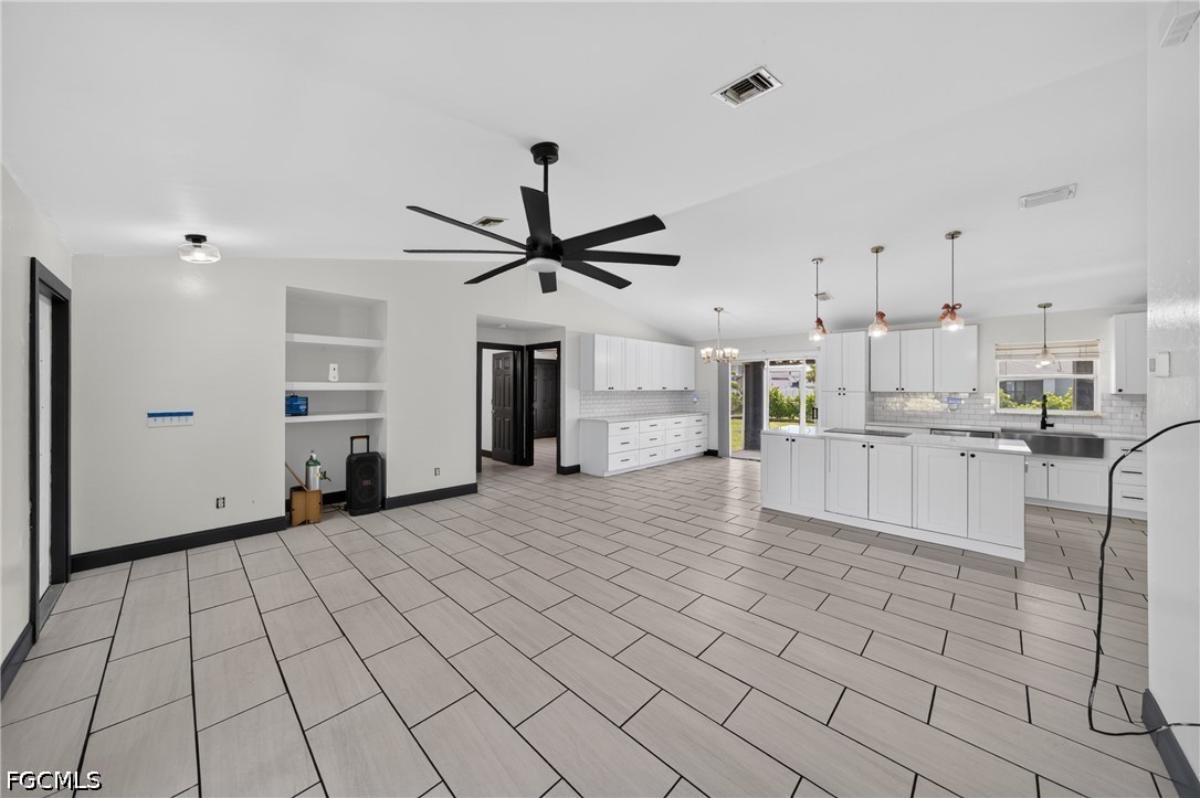 3 Bed SingleFamilyResidence for Sale in Cape Coral, photo 3