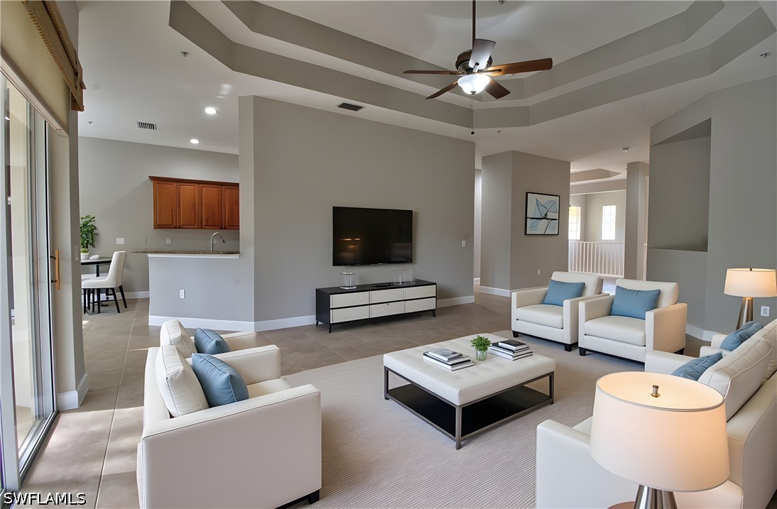 3 Bed Condominium for Sale in Quincy Square, FL — photo 3
