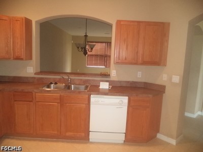 3 Bed Townhouse for Sale in Bella Vida, FL, $2,100 — photo 3