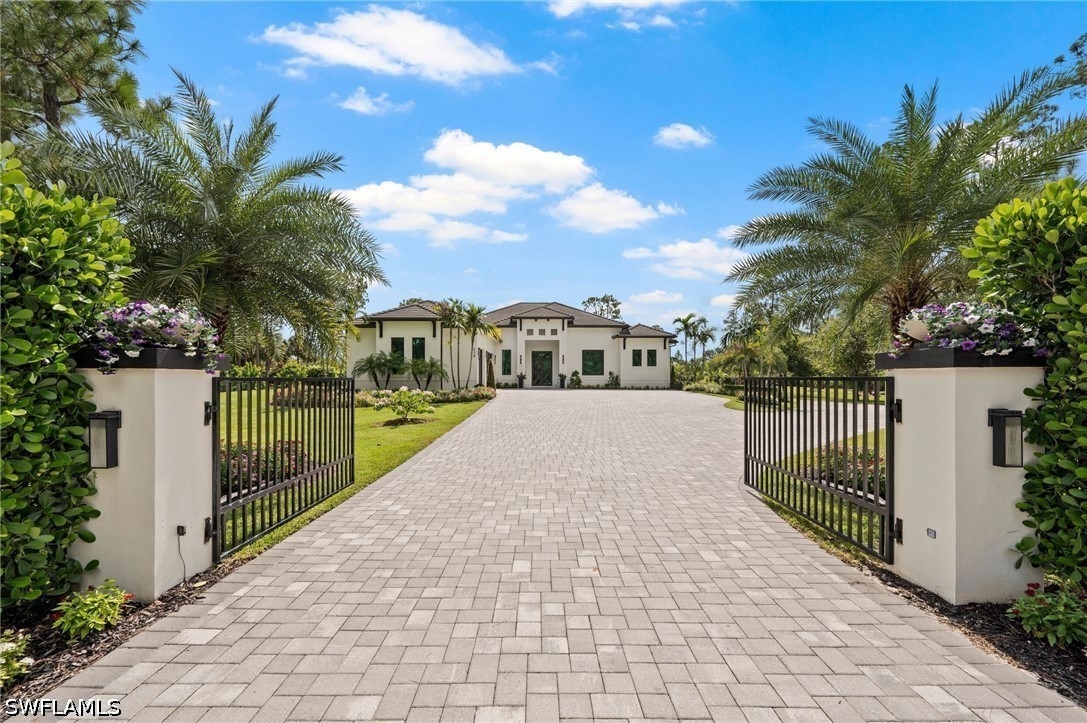 4 Bed Pool Home for Sale in Naples, FL — photo 3