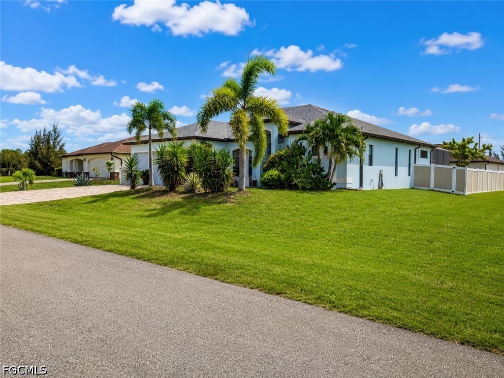 3 Bed Pool Home for Sale in Cape Coral, FL — photo 3