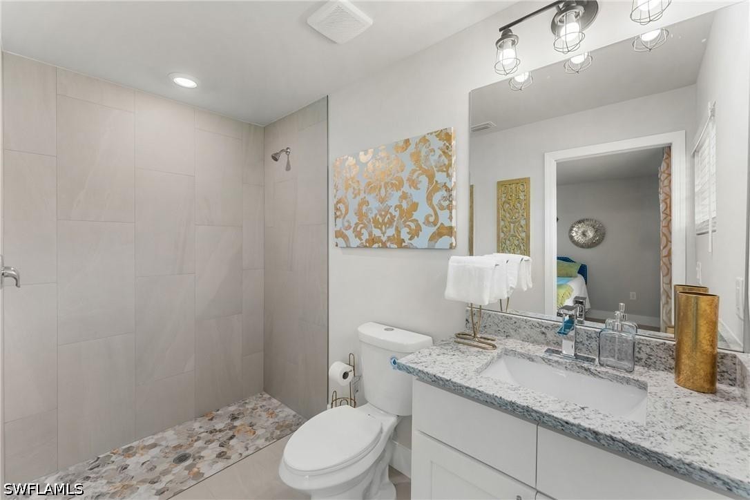 6 Bed Duplex for Sale in Lehigh Park, FL — photo 3