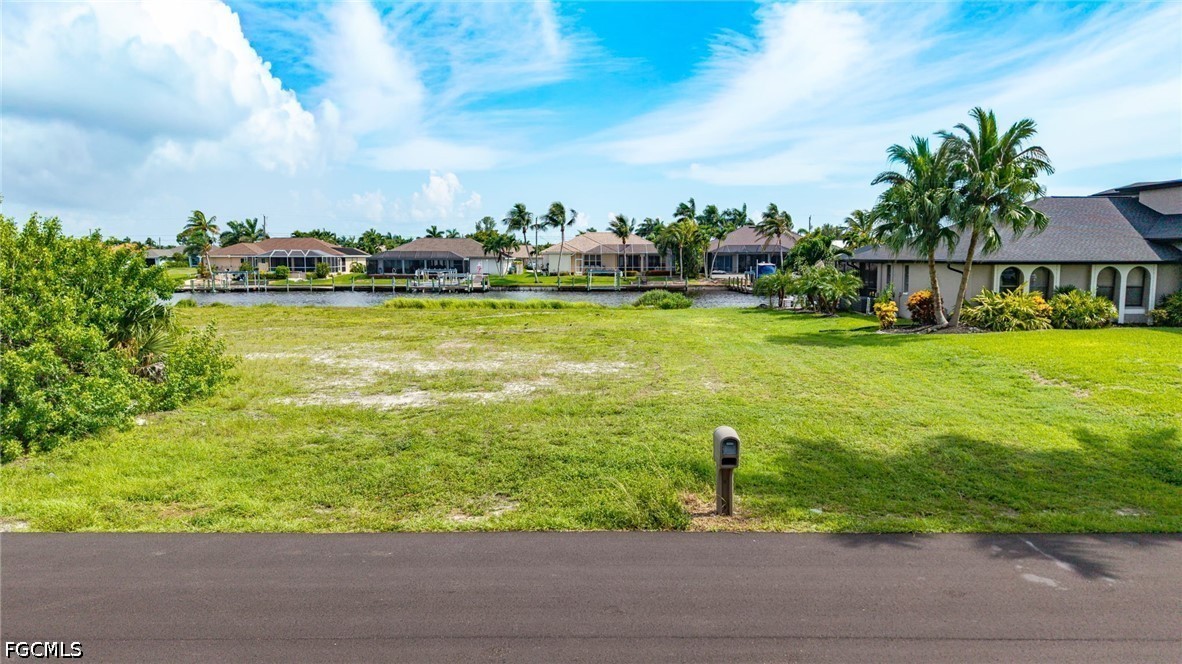 Waterfront Home for Sale in Cape Coral, FL, $239,900 — photo 3
