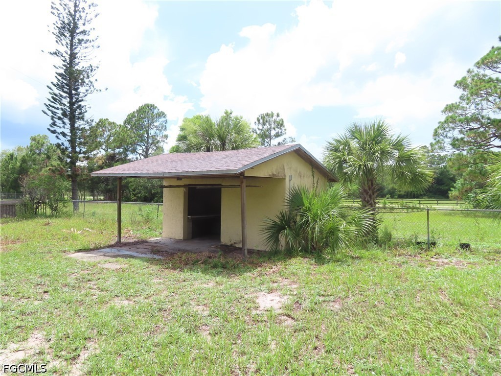 3 Bed SingleFamilyResidence for Sale in Clewiston, FL — photo 3