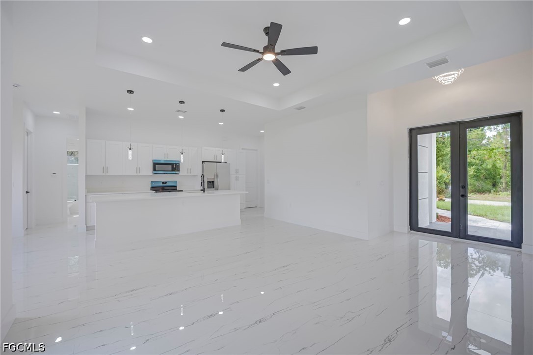 3 Bed SingleFamilyResidence for Sale in Lehigh Acres, FL — photo 3