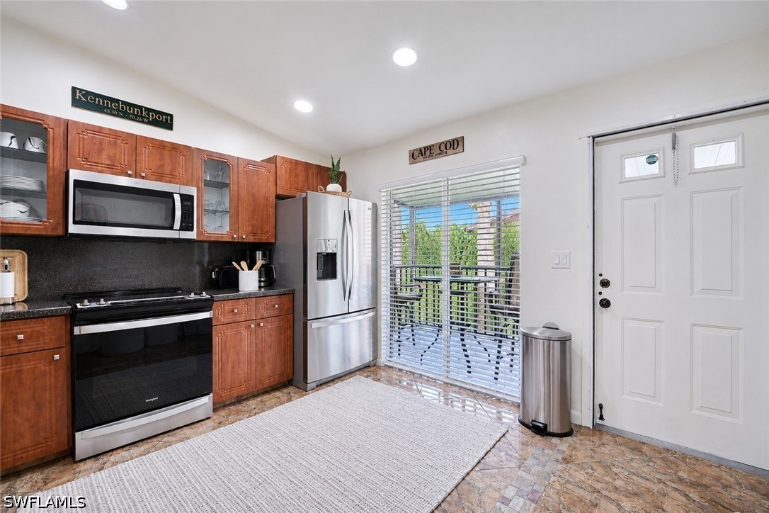 2 Bed Condominium for Sale in Winterpark, FL, $262,000 — photo 3