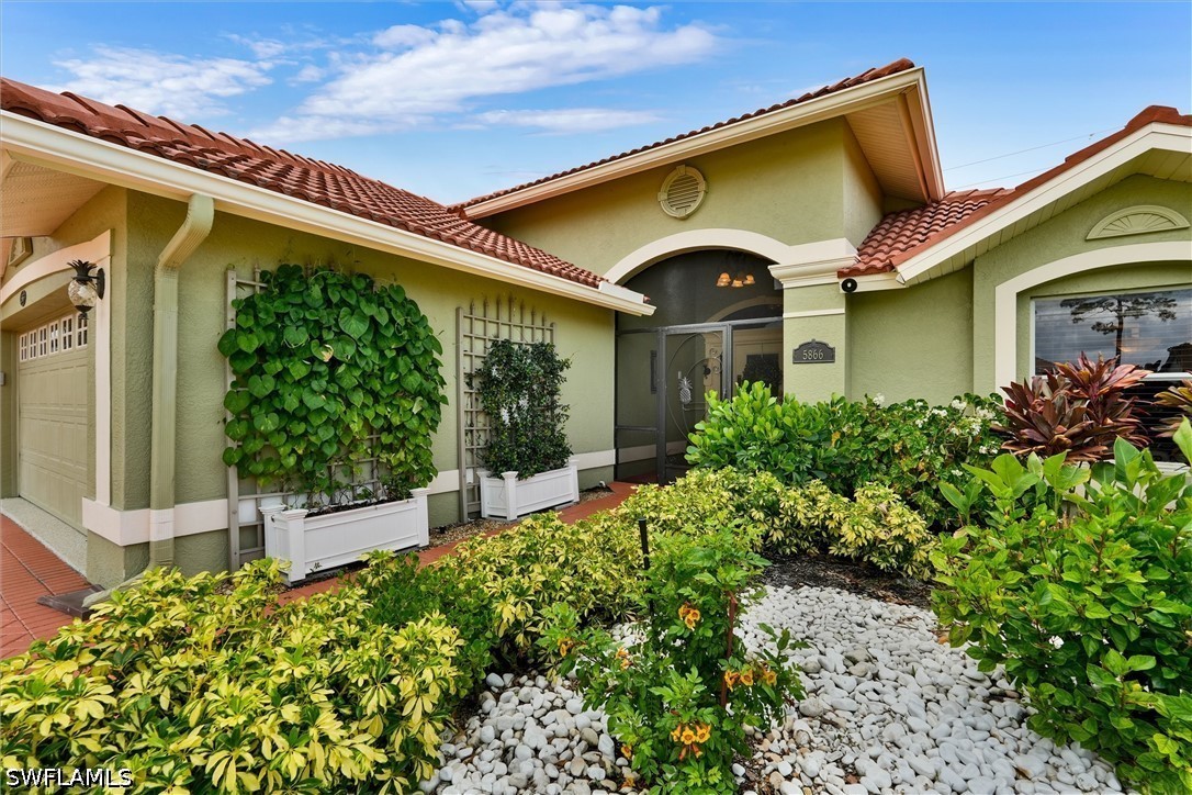 3 Bed SingleFamilyResidence for Sale in Naples, FL, $479,000 — photo 3